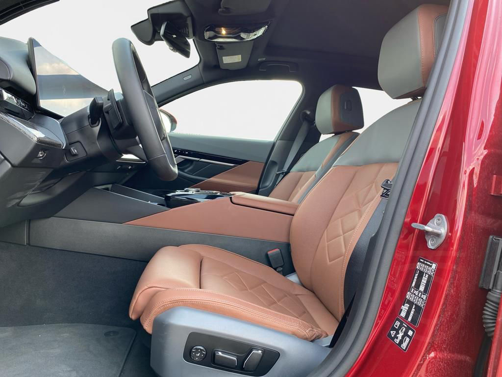 BMW 520d xDrive Touring Aut. M Sport+AHK+Pano+B/W