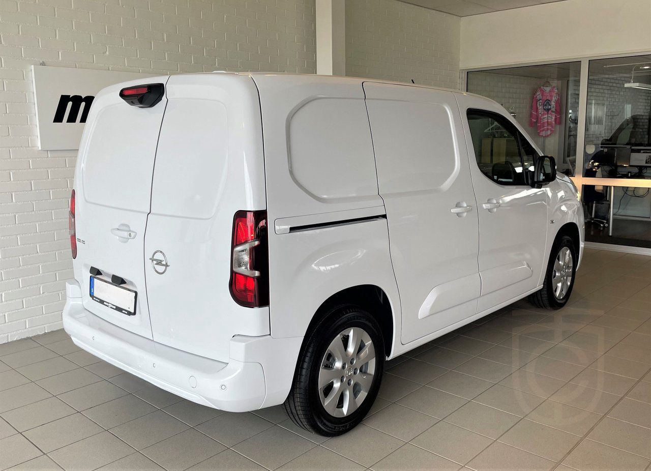 Opel Combo-e L1 Premium ACC