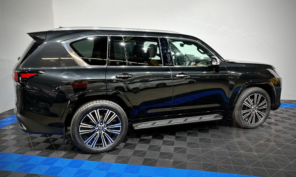 Lexus LX 600 Luxury MY24/Rear TV/In Stock/full options