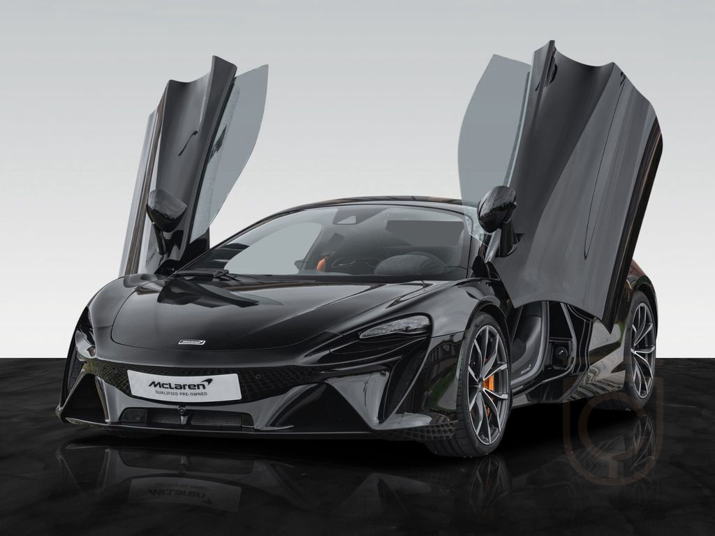 McLaren Artura | Cosmos | Carbon Sill Finishers