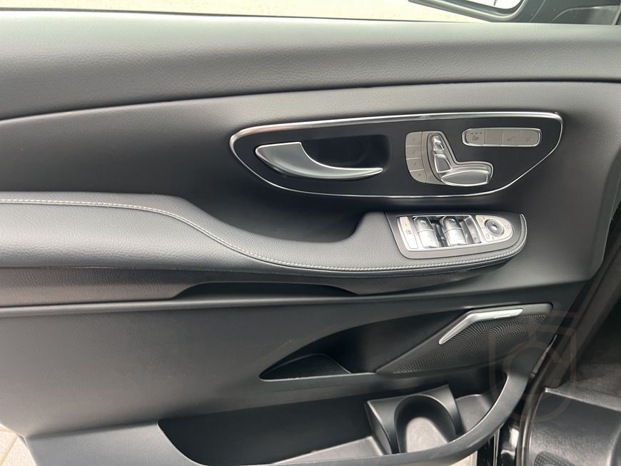 Mercedes-Benz V 300 d lang 4Matic 9G, Avantgarde, Panorama Sch