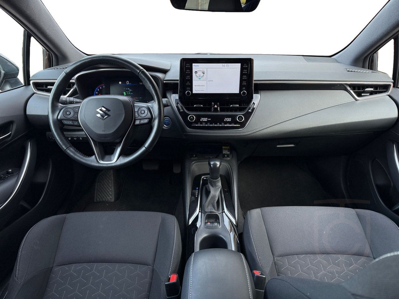 Suzuki Swace Hybrid e-CVT Inclusive ink vinterhjul