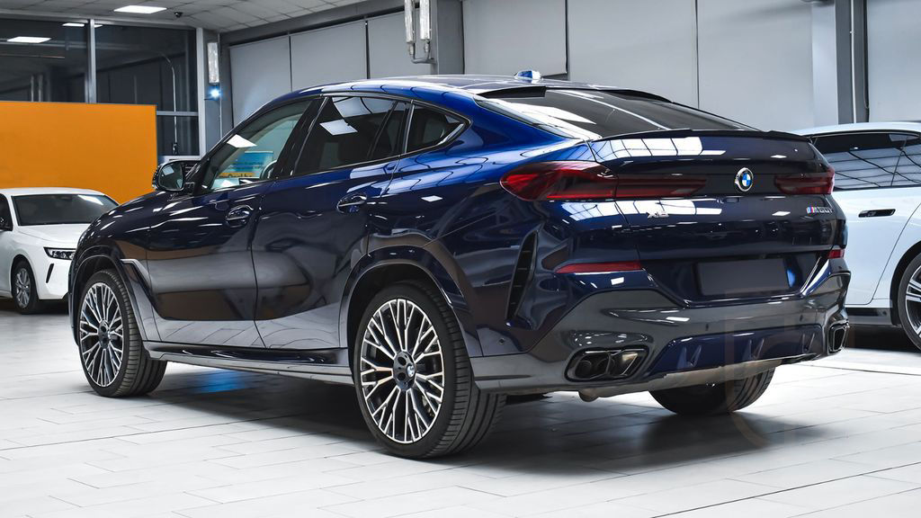 BMW X6 M60i xDrive Soft Webasto Bowers AHK