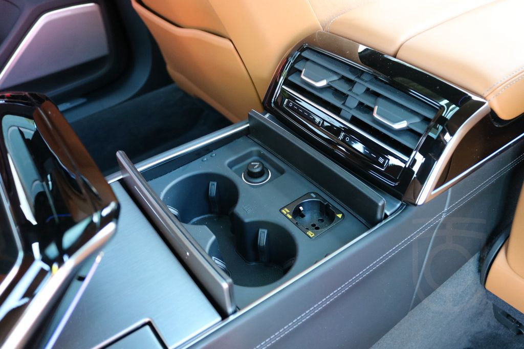 Audi A8 L 60 TFSI e Lang S line /3xTV/Pano/B&O/170NP