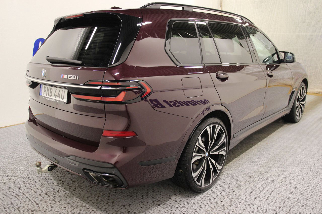 BMW X7 M60i XDRIVE