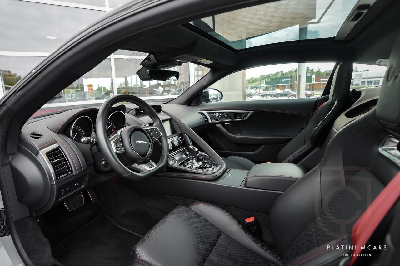 Jaguar F-Type R Quickshift