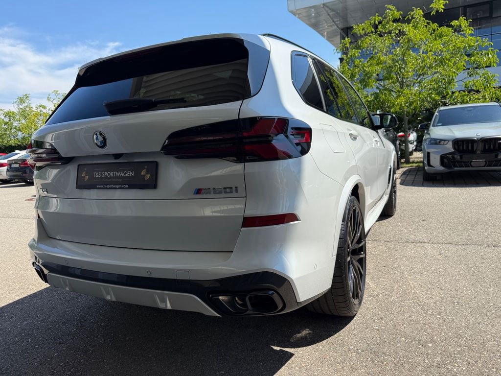 BMW X5 M60 i xDrive*B&W*Sky Lounge*22 Zoll*