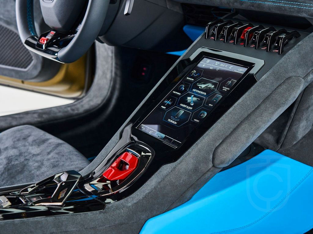Lamborghini Huracán Tecnica °KAM°CARBON°LCD°SENSONUM°