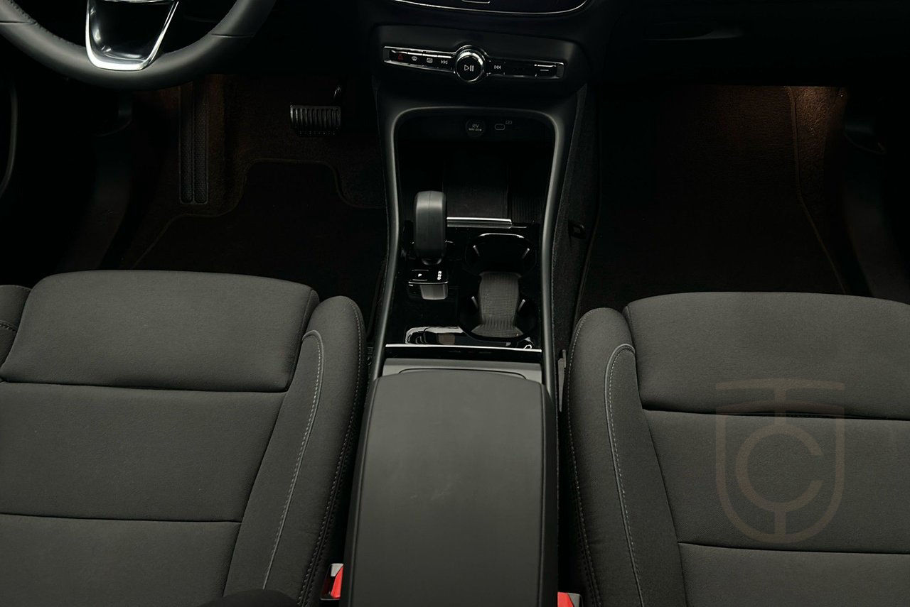 Volvo XC40 Recharge Single Motor Extended Range Core