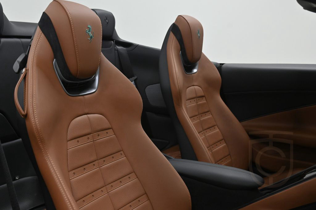 Ferrari Roma Spider