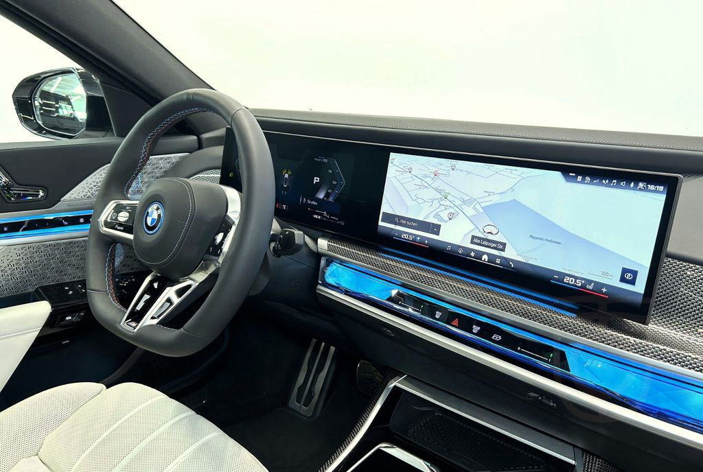 BMW M760 e xDrive °Full Option°