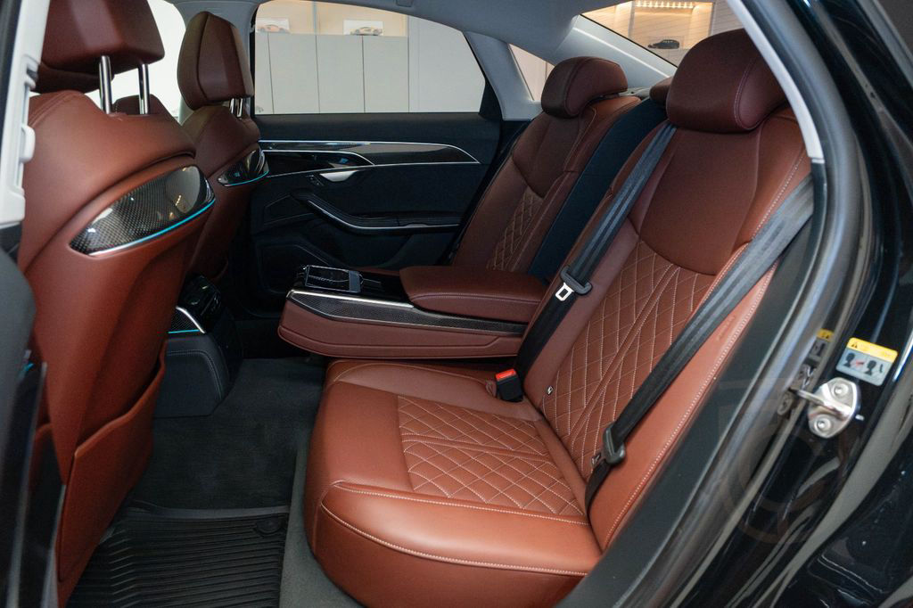 Audi S8 TFSI quattro tiptronic