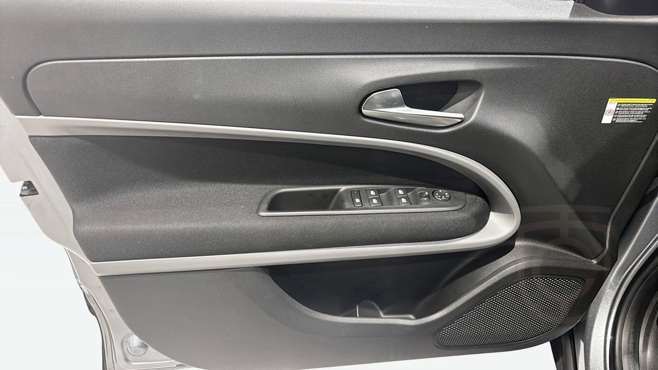 Jeep Avenger e-Hybrid e-DCS