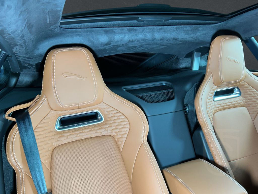 Jaguar F-Type Coupe P450 75 AWD Black-Pack Panorama Tot