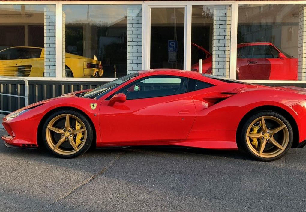 Ferrari F8