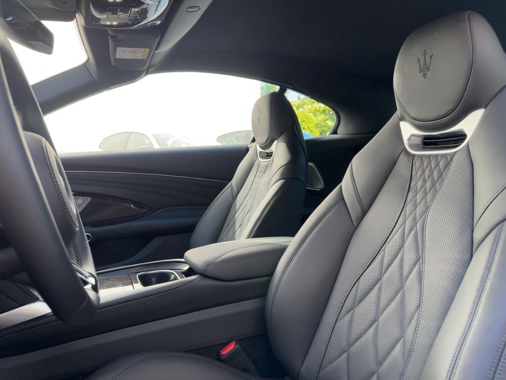 Maserati GranCabrio Modena MY25 AWD V6 BLACK