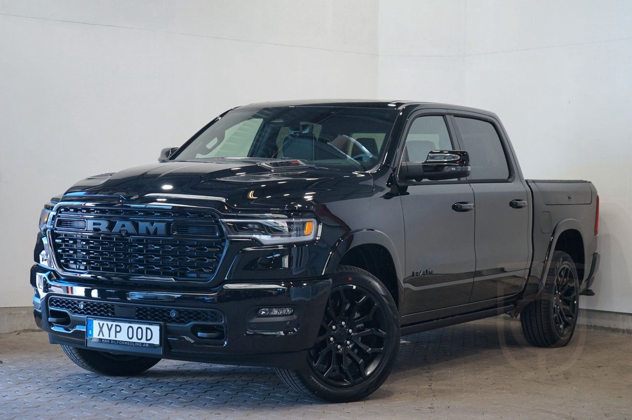 Dodge RAM 1500 Limited Night Rambox Hurricane