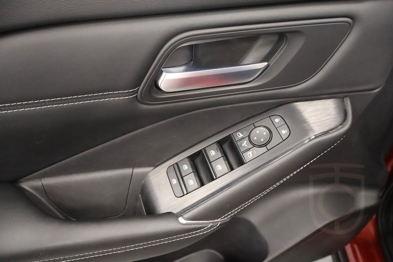 Nissan Qashqai 1.3 DIG-T XTRONIC-CVT N-Connecta