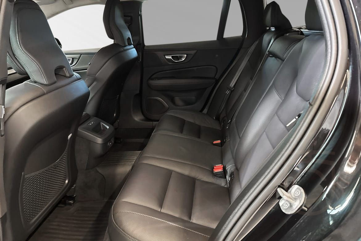 Volvo V60 Cross Country B4 AWD Diesel Core