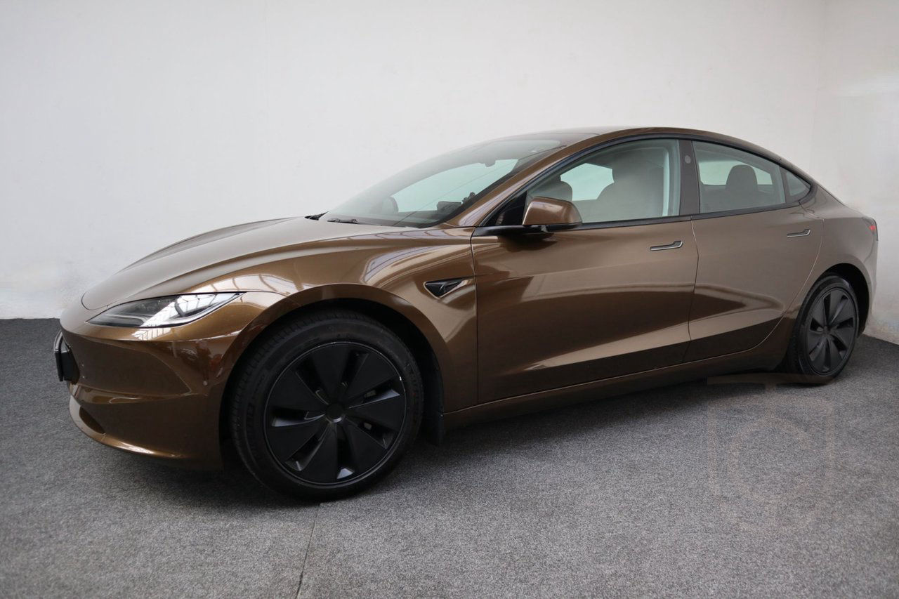 Tesla Model 3 Long Range AWD,2024