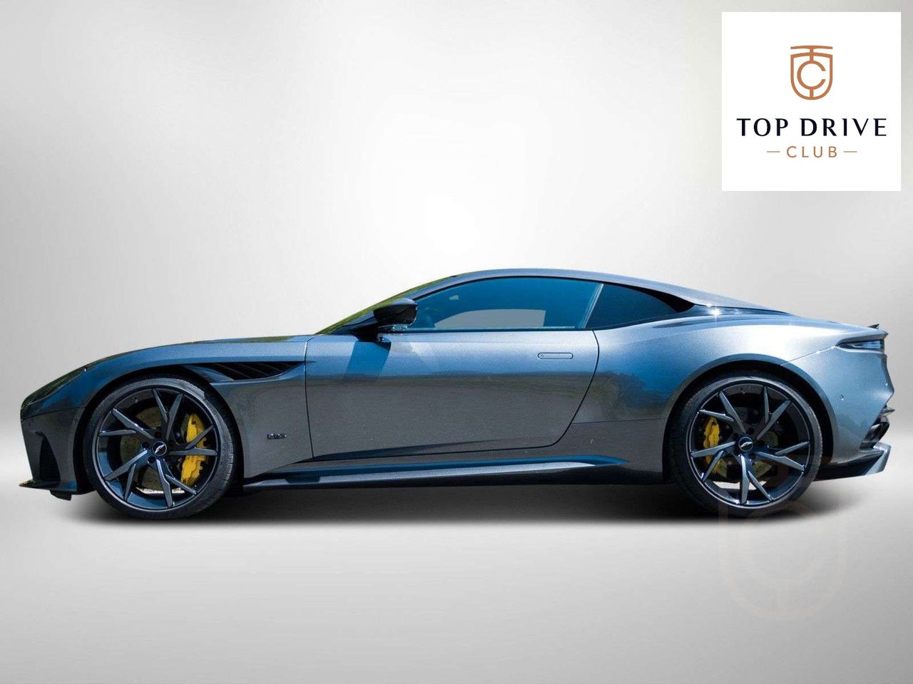 Aston Martin DBS Superleggera Coupe - Full Carbon/ 8x Wheels