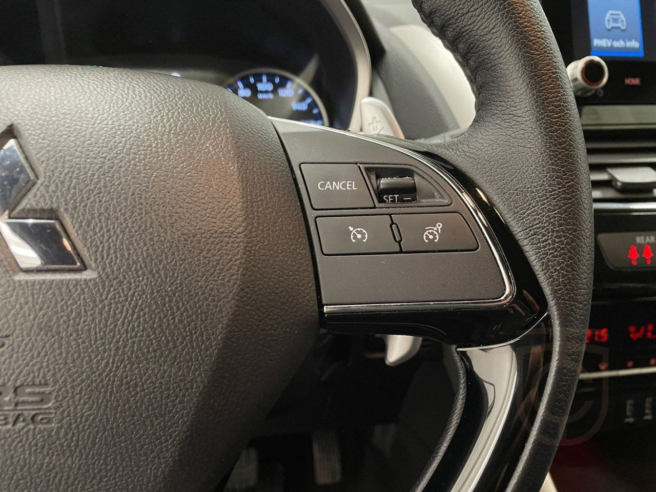 Mitsubishi Eclipse Cross Plug-In Hybrid 2.4 4WD CVT Fleet Ed