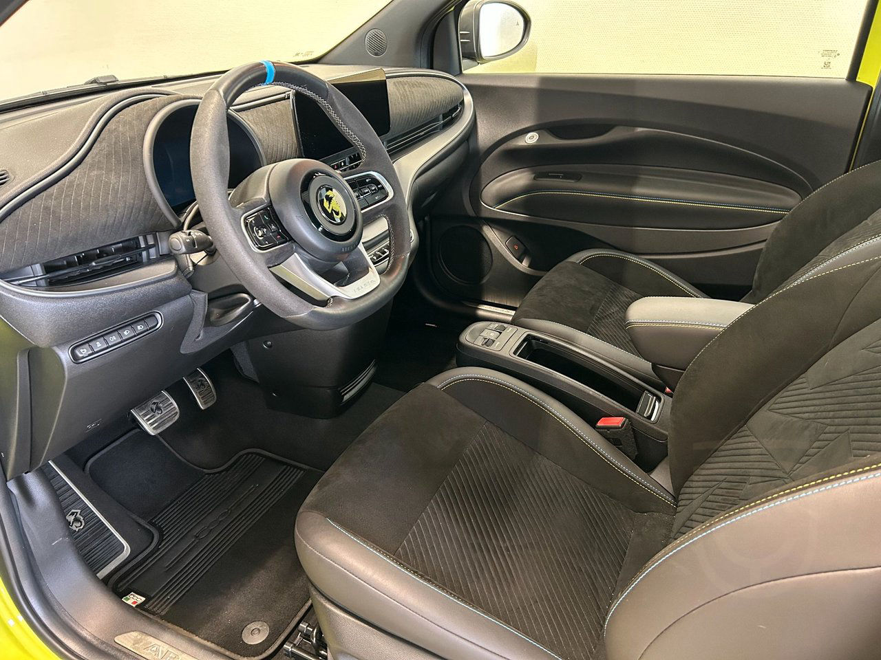Abarth 500 e Fiat Scorpionissima Pano