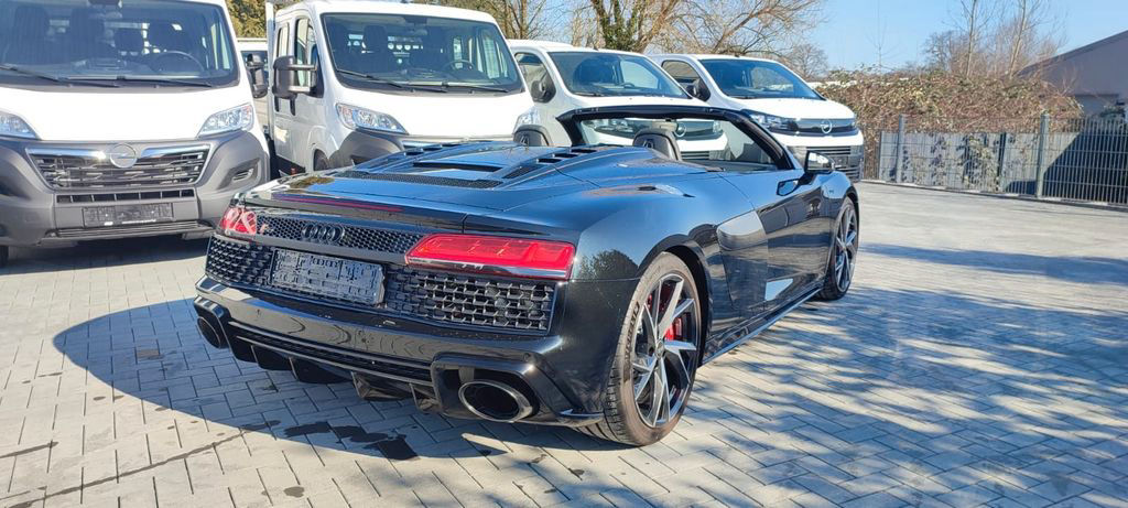 Audi R8 Spyder 5.2 FSI RWD performance