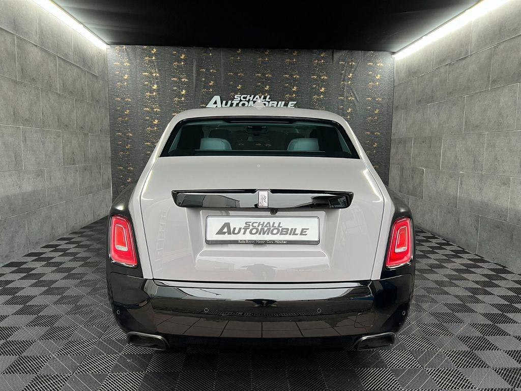Rolls-Royce Phantom SWB Extended Two-Tone FULL