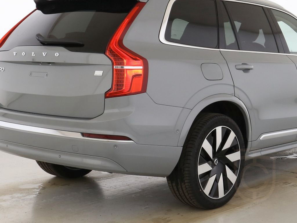 Volvo XC90 T8 Ultra Bright Recharge Plug-In Hybrid AWD