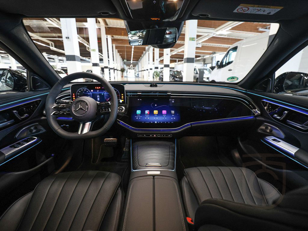 Mercedes-Benz E 450 d T 4M AMG Premium Plus AHK Distr. Screen