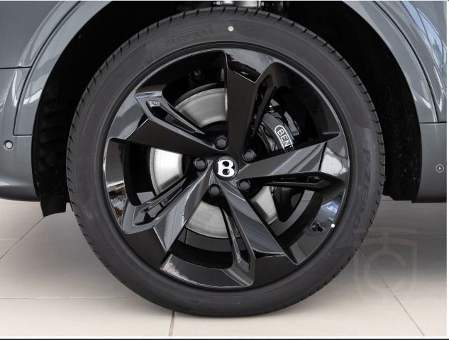 Bentley Bentayga V8 22" Massage