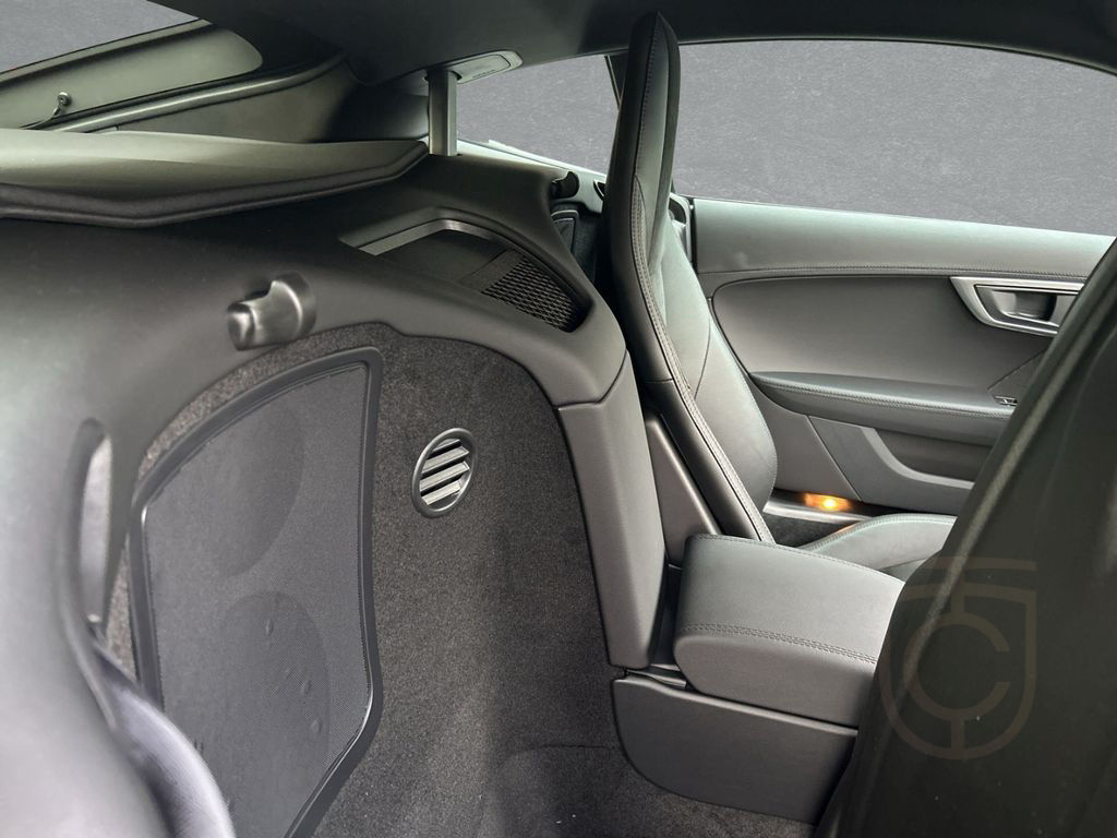 Jaguar F-Type Coupe P300 R-Dyn.British Racing Black Pac