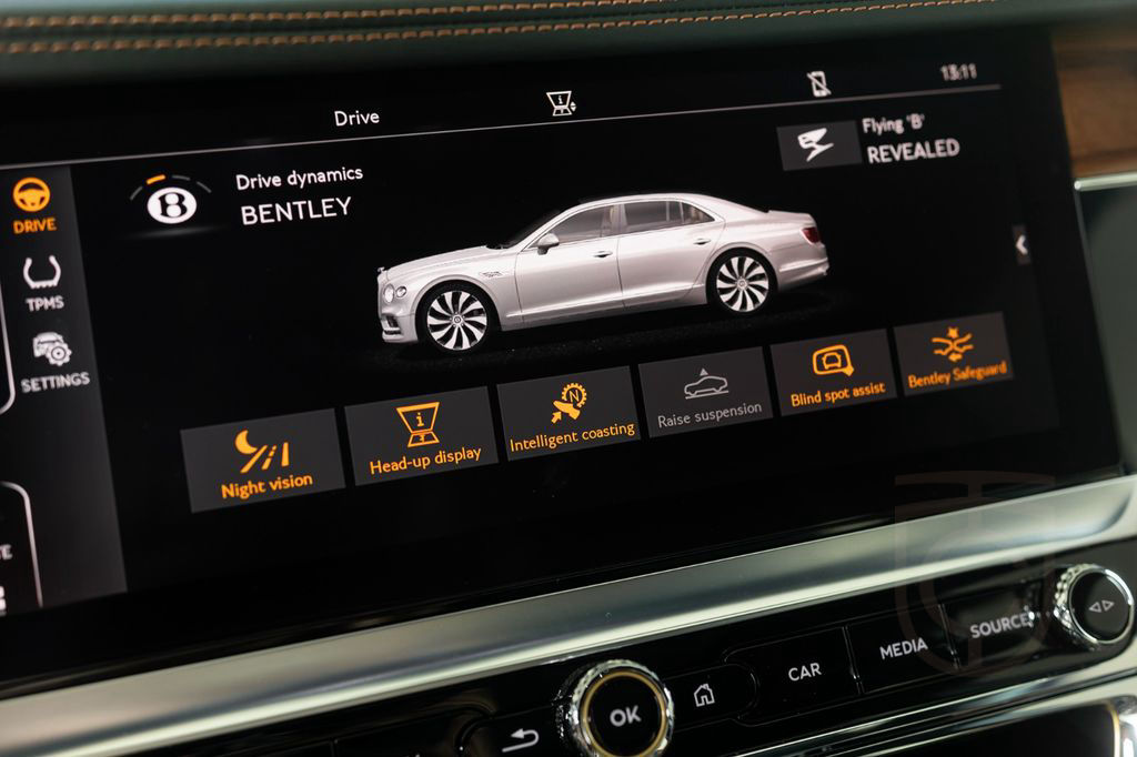 Bentley Flying Spur S V8 - Naim, Diamond Quilting