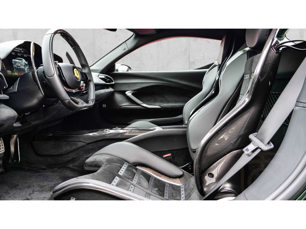 Ferrari 296 GTB *Lift*Carbon*LED*CarPlay*Racingseats*1Hd