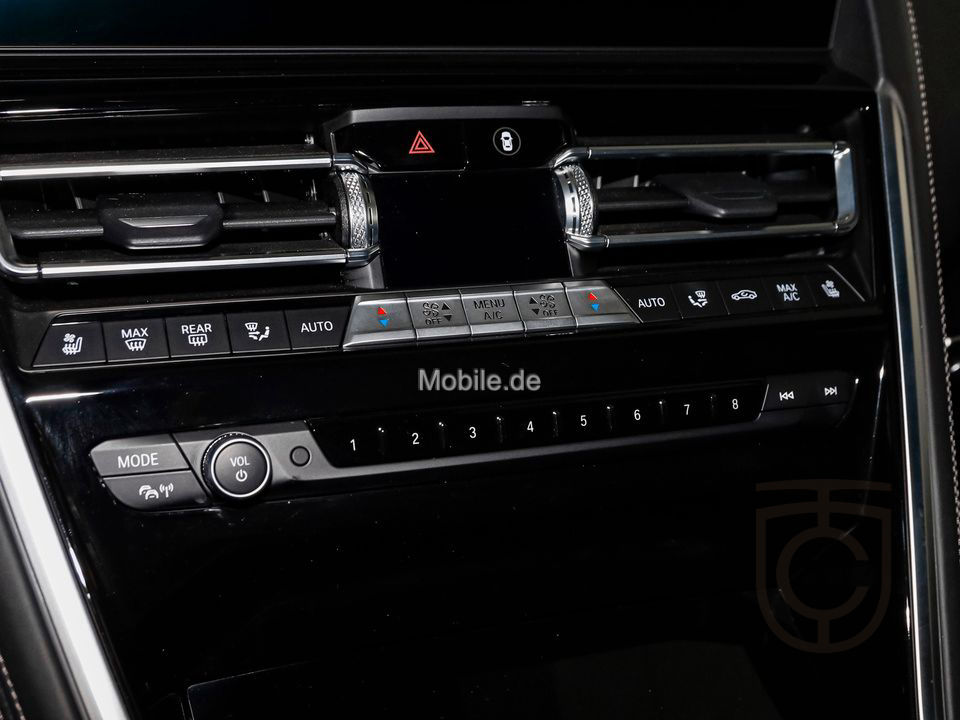 BMW M850i xDrive Coupe Integal-Aktivlenk. Soft-Close