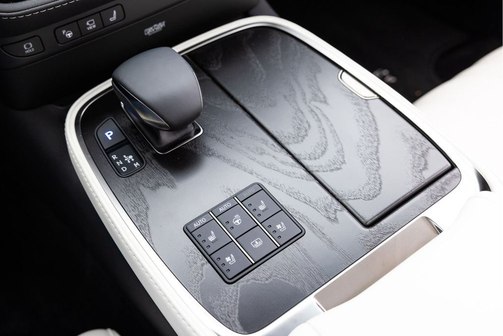 Lexus LS 500 500h AWD President Line | Ottoman seat |