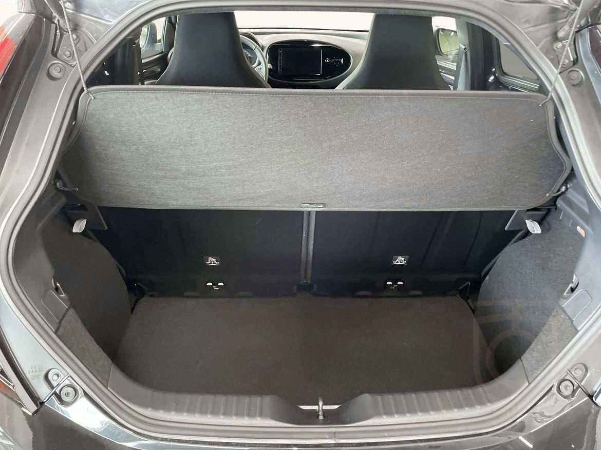 Toyota Aygo X 1,0 MAN 5-VXL PLAY COMFORT & STYLE PACK V-h...