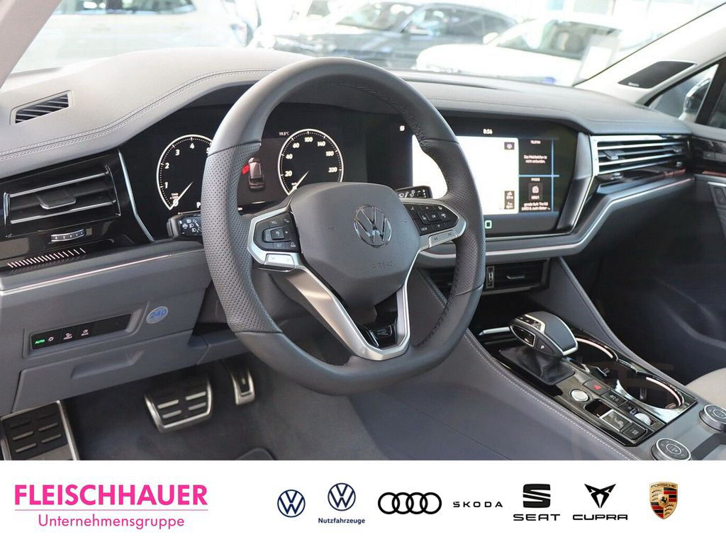 Volkswagen Touareg R-Line 3,0 V6 TSI HUD Luft StandHZG Pano