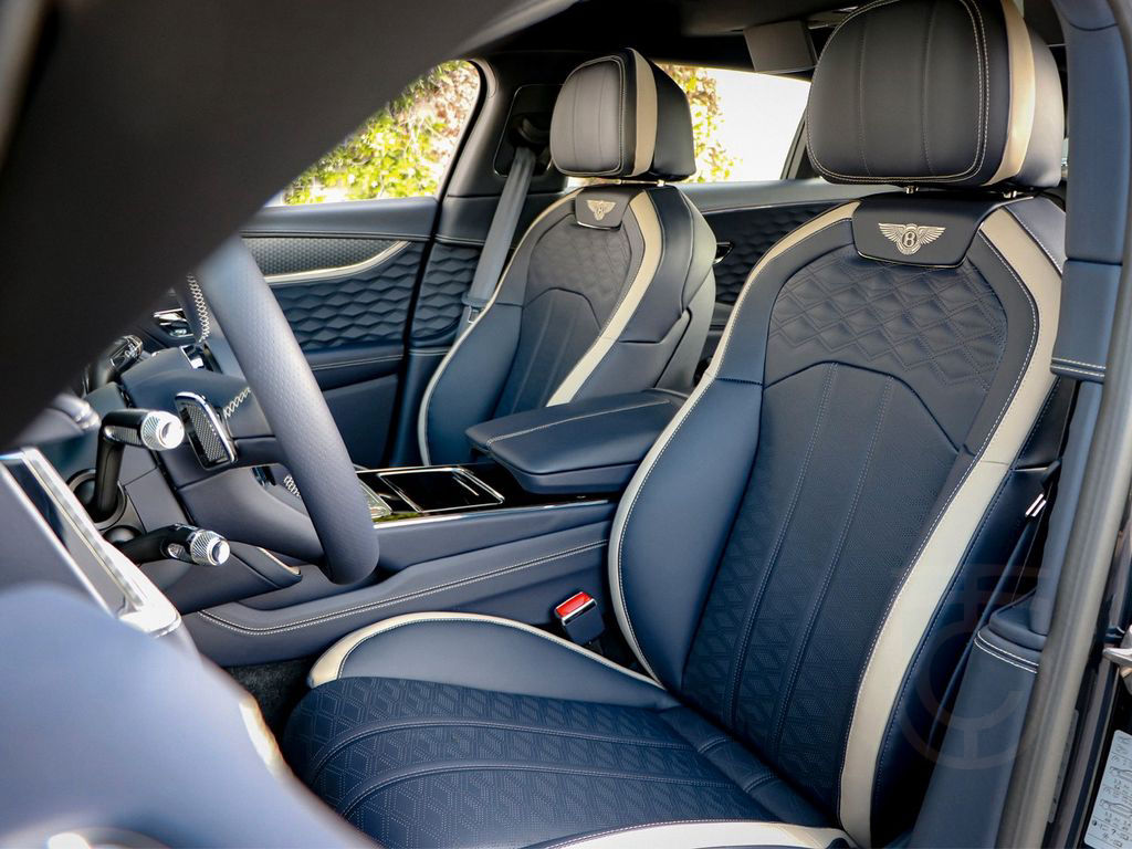 Bentley Flying Spur Speed V8 Hybrid