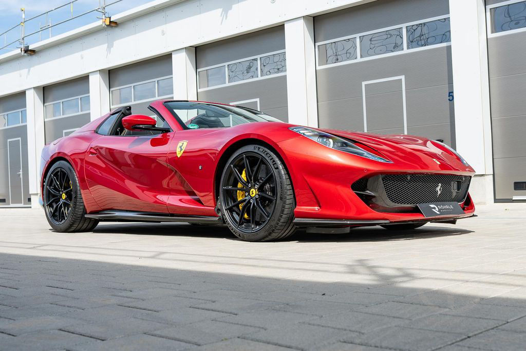 Ferrari 812 GTS | Atelier | Full Carbon | Rosso Fuoco