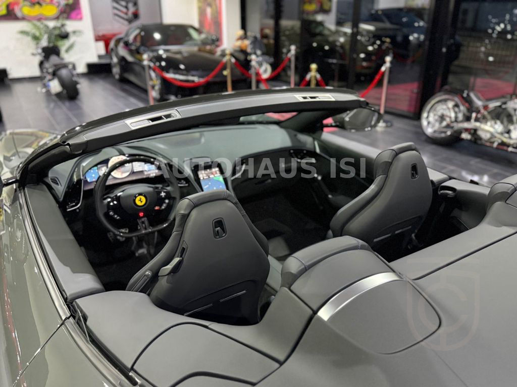 Ferrari Roma Spider GRIGIO SCURO,CARBON-LED,ADAS