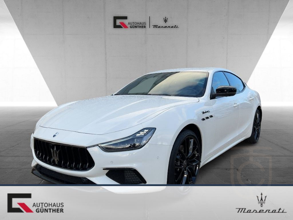 Maserati Ghibli MODENA 430PS AWD Bianco&Nero /Wow Effekt
