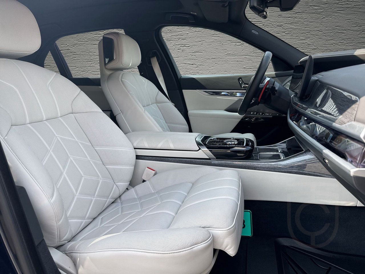 BMW M760 e L xDrive - Exclusive - Individual - Connosieur