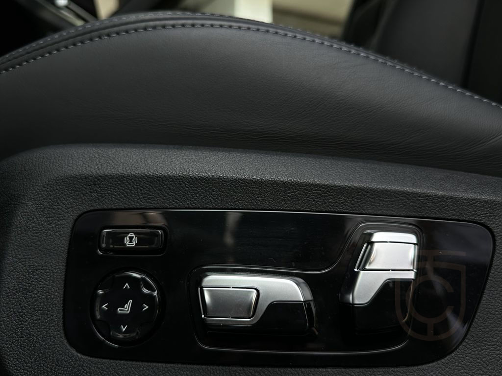 BMW X6 M Competition Carbon DA/PA Prof AHK Pano B&W