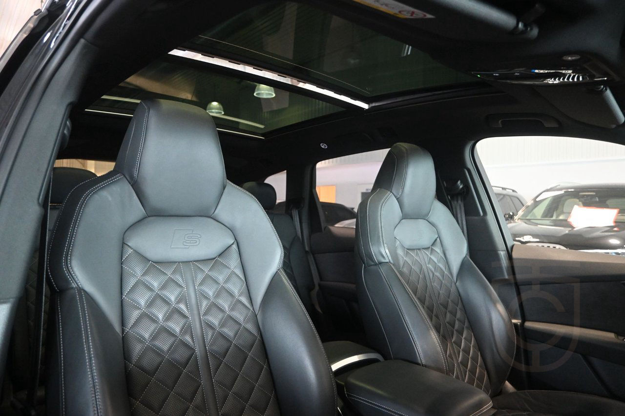 Audi Q7 60 TFSI e quattro S-line Massage Pano