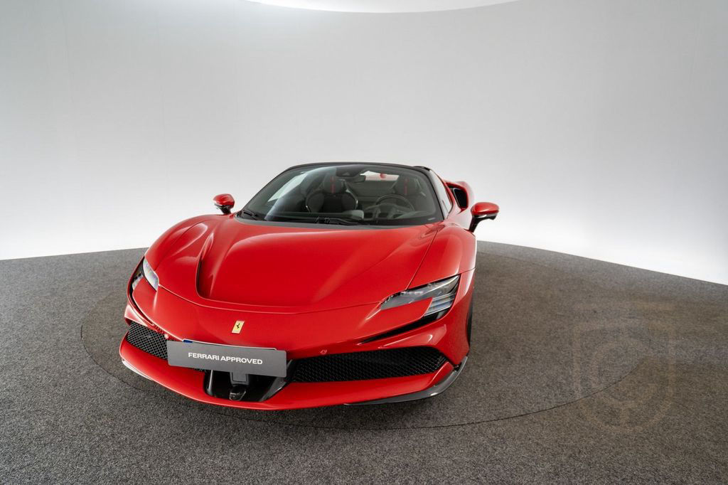 Ferrari SF90 Spider FERRARI SINGEN