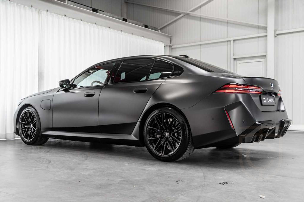 BMW M5 Bowers & Wilkins Panoramadak Head-Up Keyless