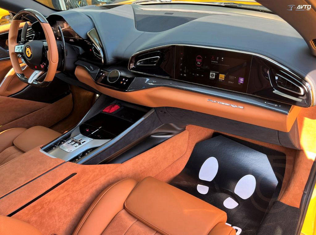 Ferrari PUROSANGUE 6.5-V12-725HP-FULL-CARBON-COOL-SEAT