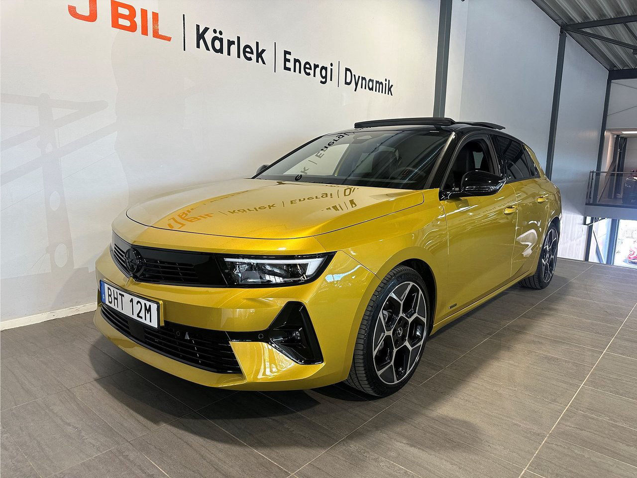 Opel Astra Ultimate 1.2 PT